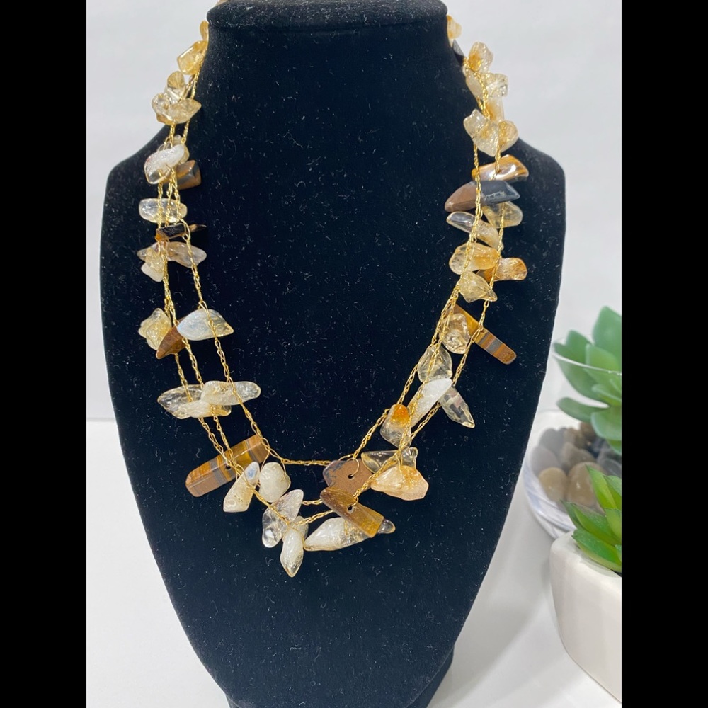 Necklace and earrings set NWT.